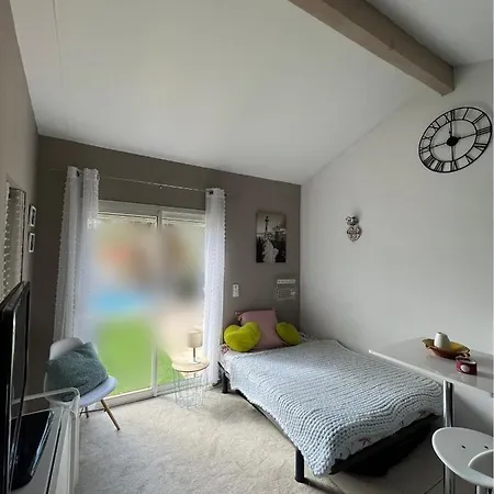 Apartment Riquet Independant Attenant A Capestang